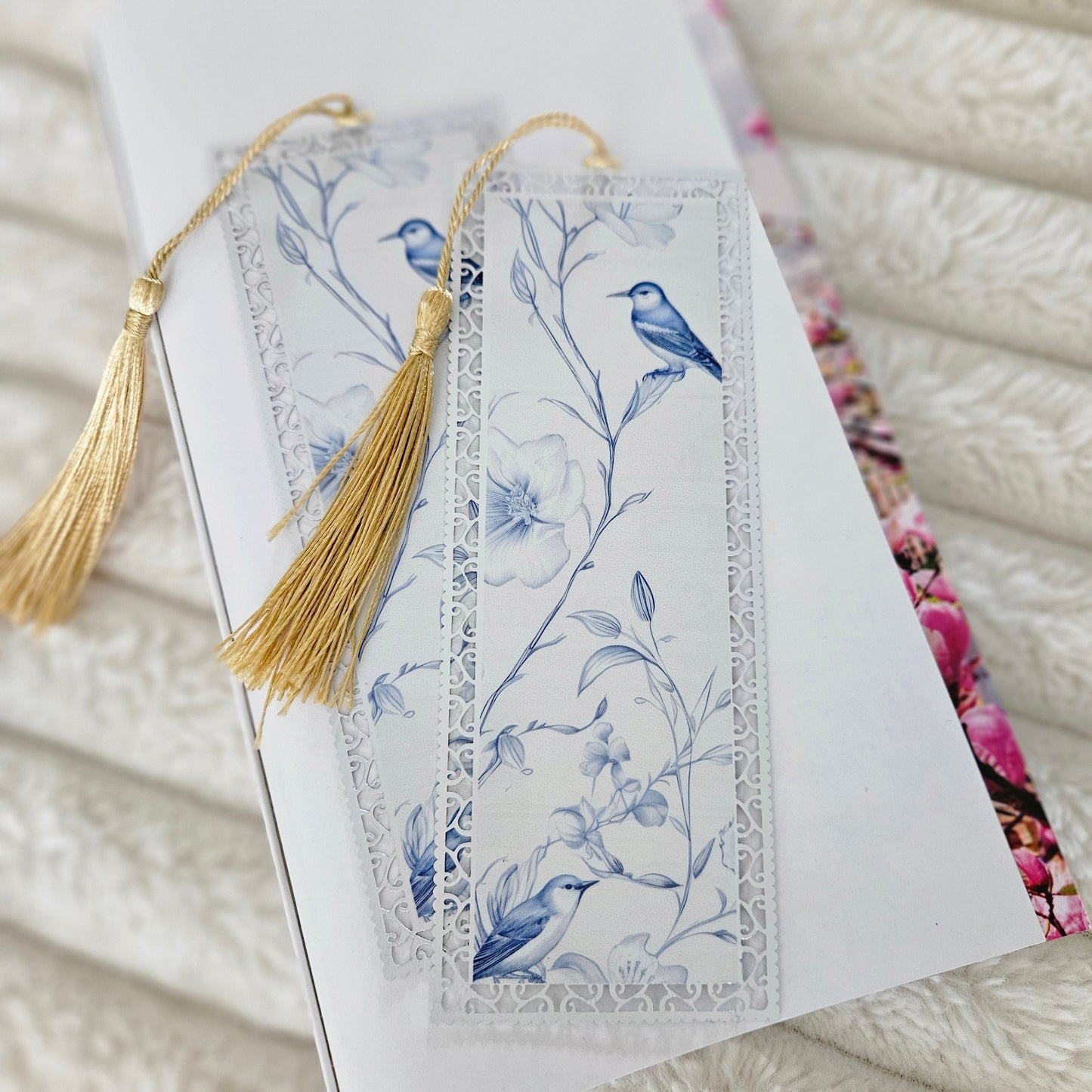 Bookmark - Chinoiserie Bird Floral Pattern