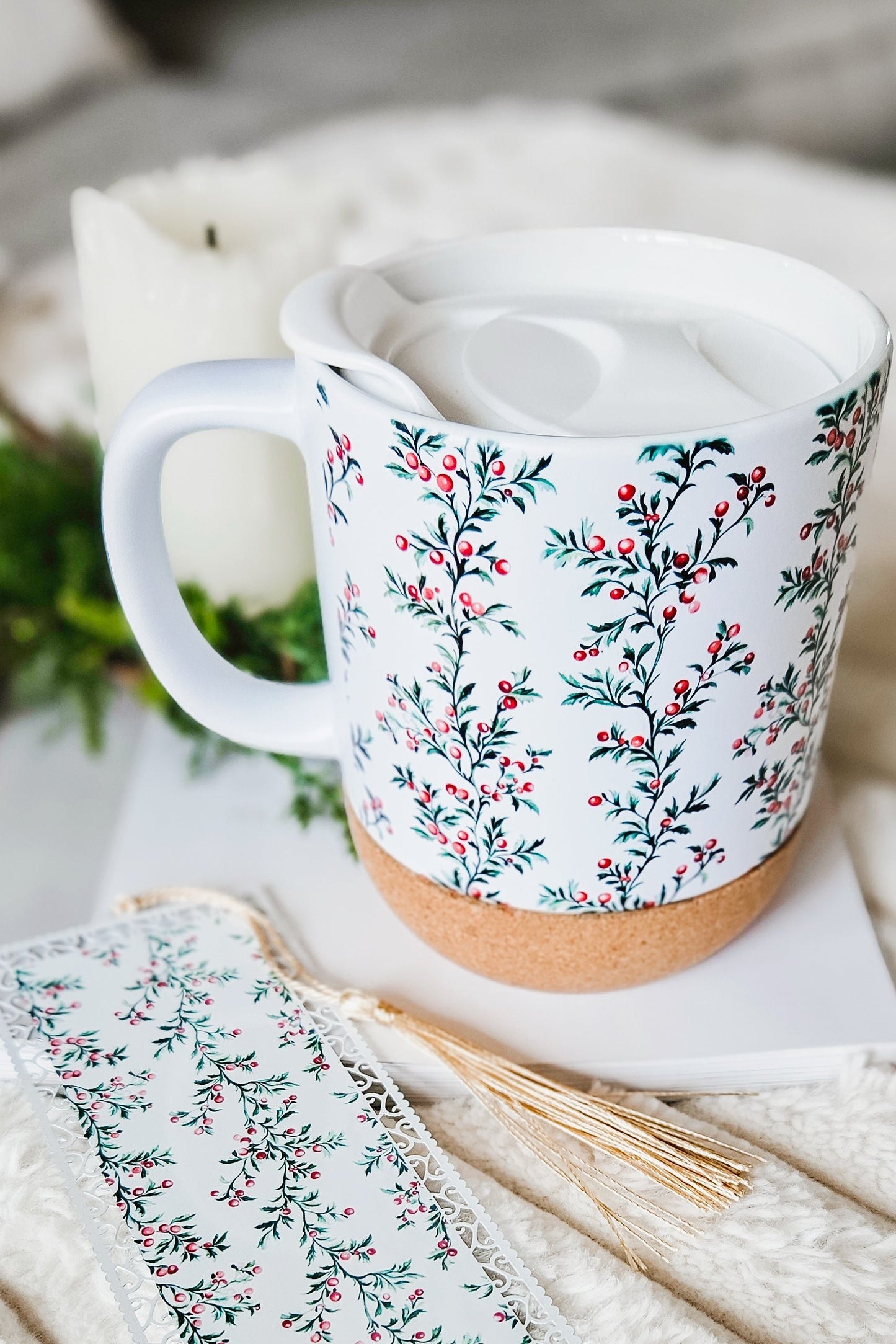 Christmas On-The-Go Travel Mug - Vintage Holly
