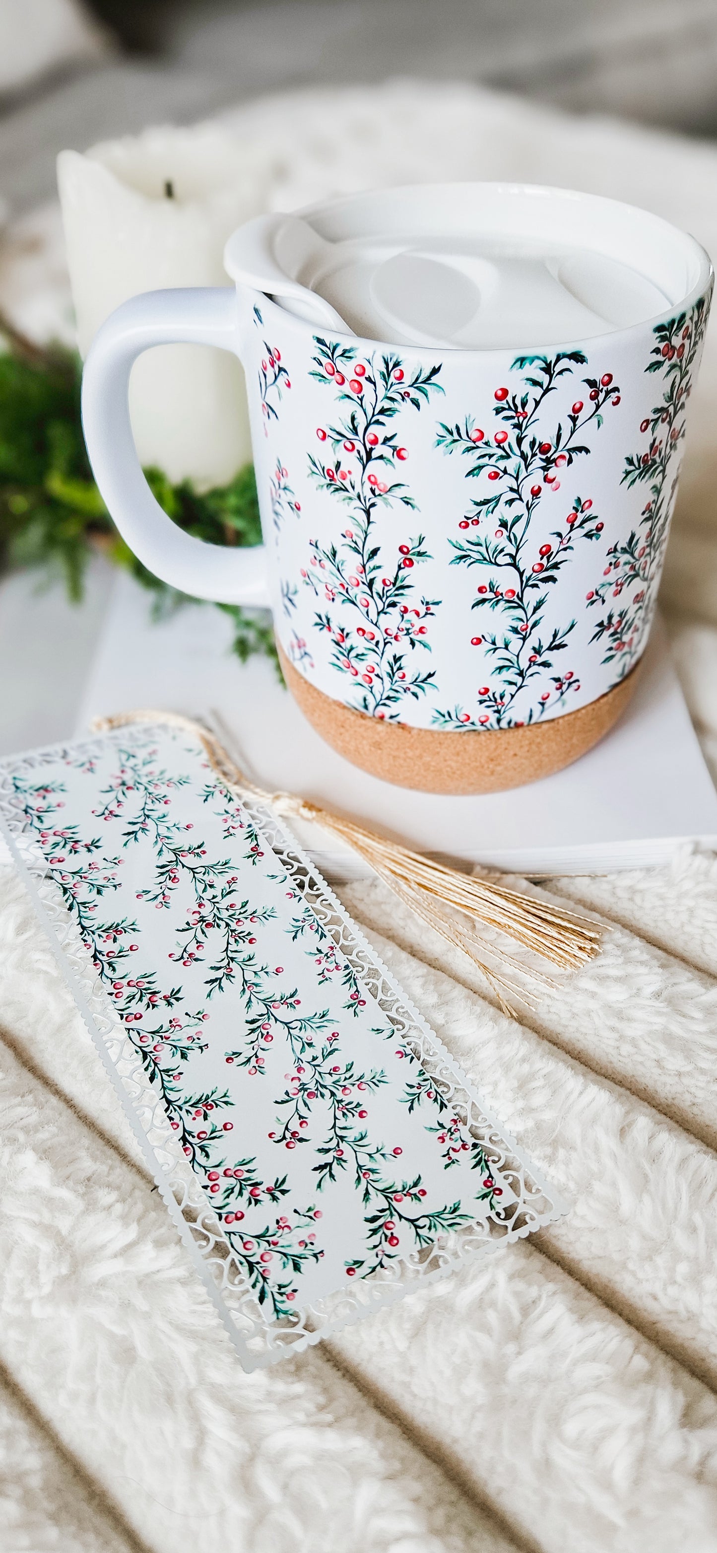 Bookmark - Victorian Holly