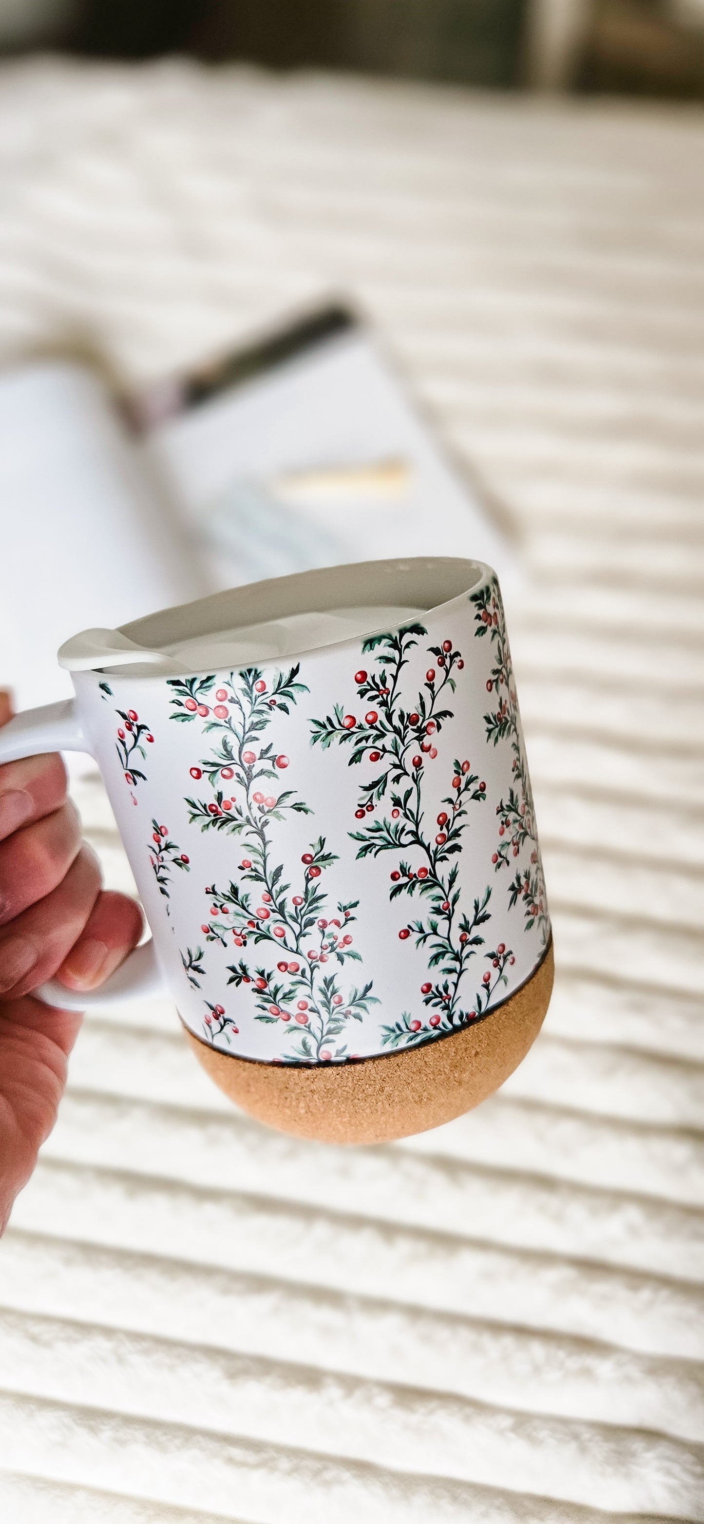 Christmas On-The-Go Travel Mug - Vintage Holly