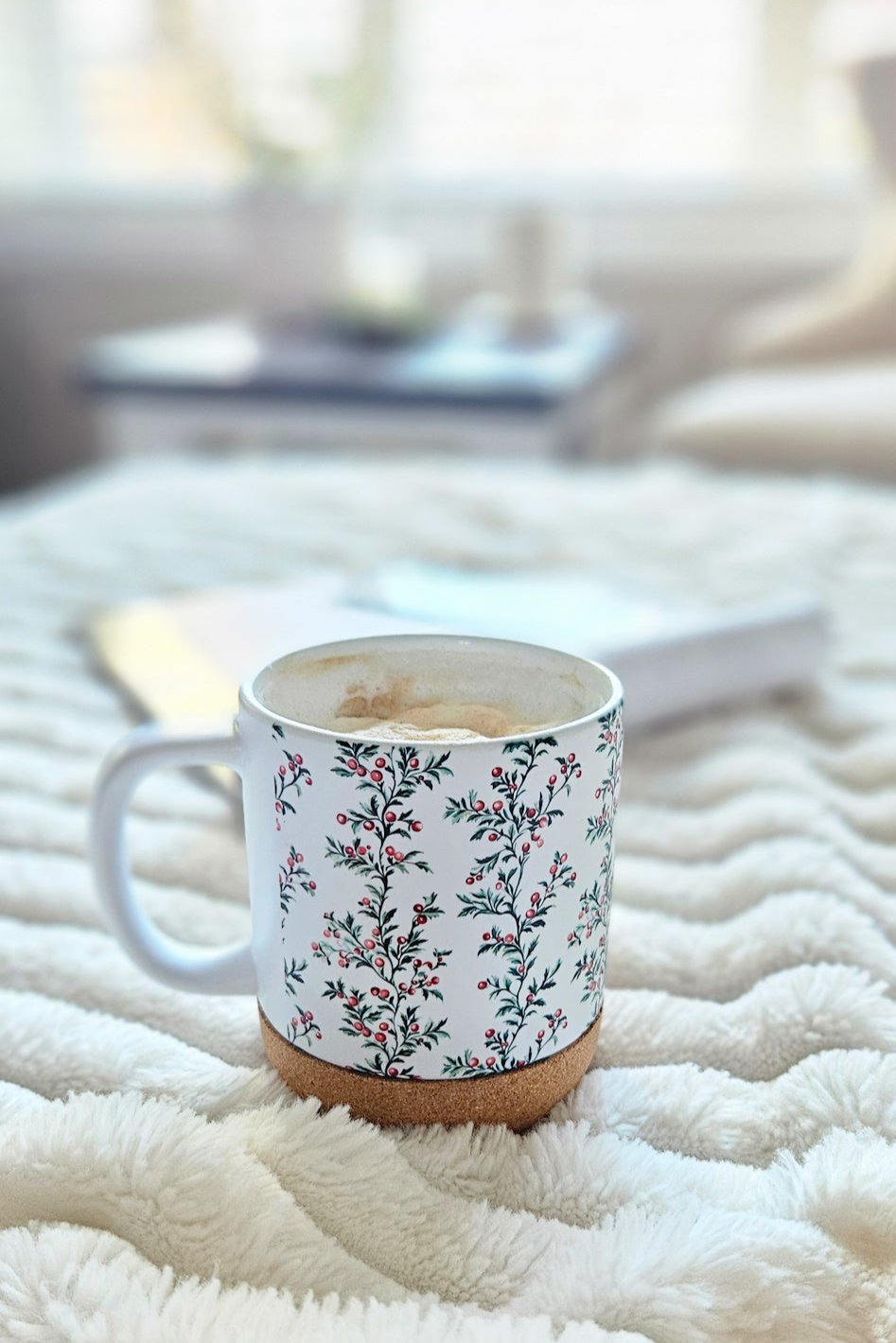 Christmas On-The-Go Travel Mug - Vintage Holly