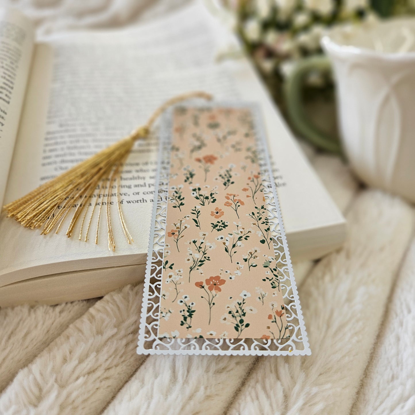 Bookmark - Spring Ditsy Peach Floral