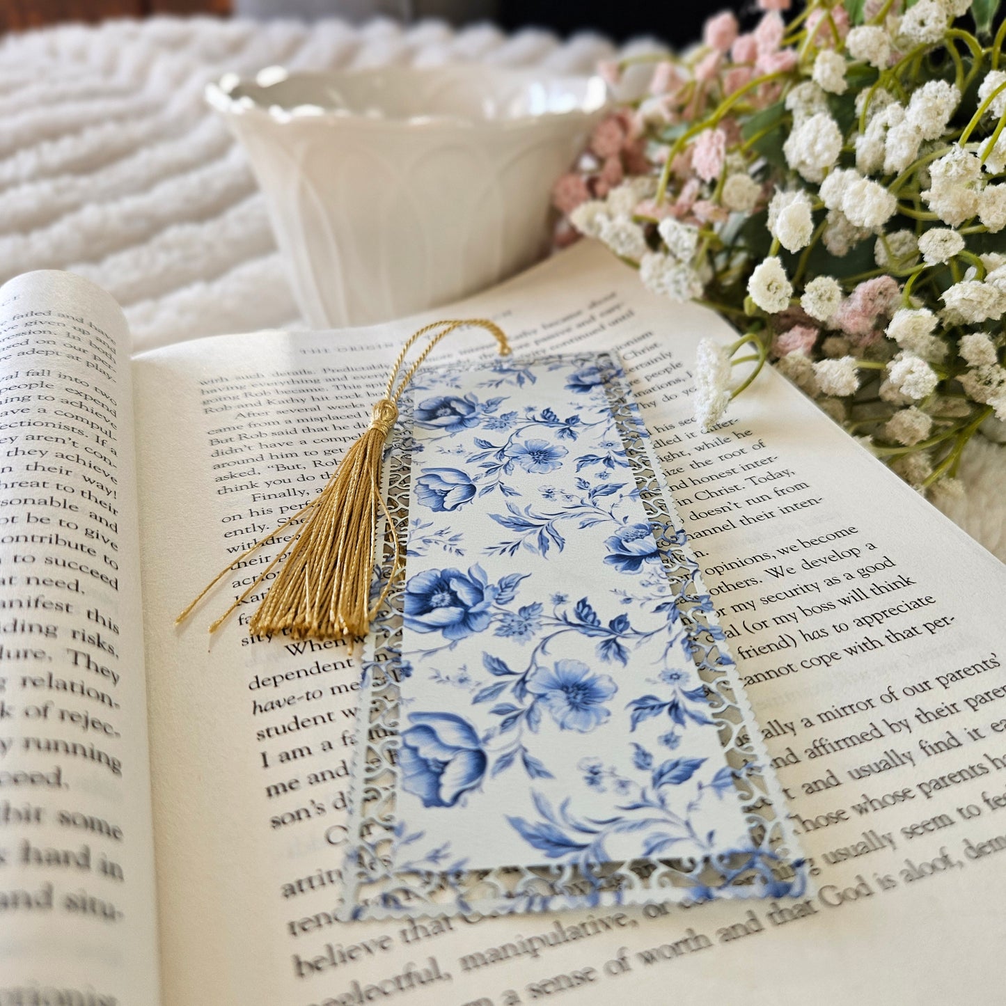 Bookmark - Chinoiserie Blue Toile Floral